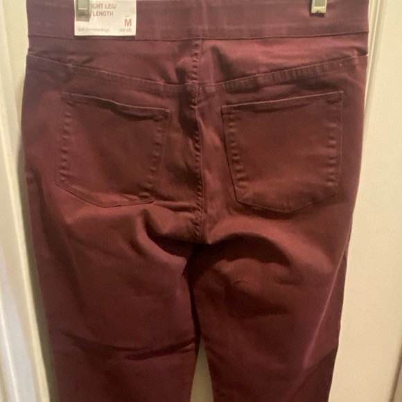 Burgundy straight leg full length jeggings - Picture 3 of 4